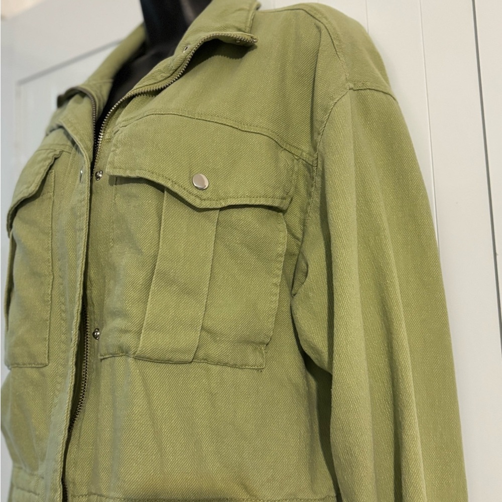 Vigoss Cropped Olive Utility Jacket - Picture 4 of 6